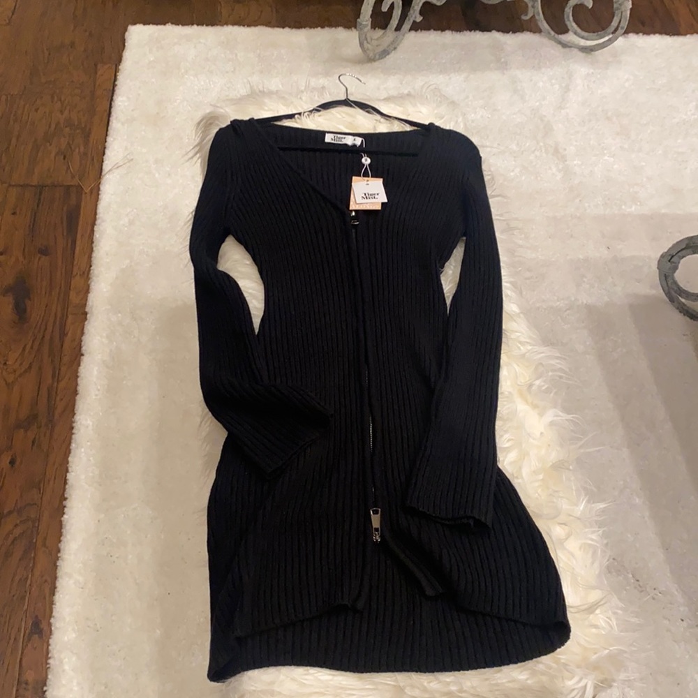 Brand New Tiger Mist long sleeve cozy fitting dress